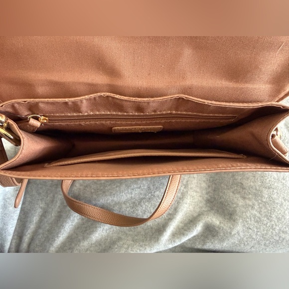 Handbag - Picture 5 of 8